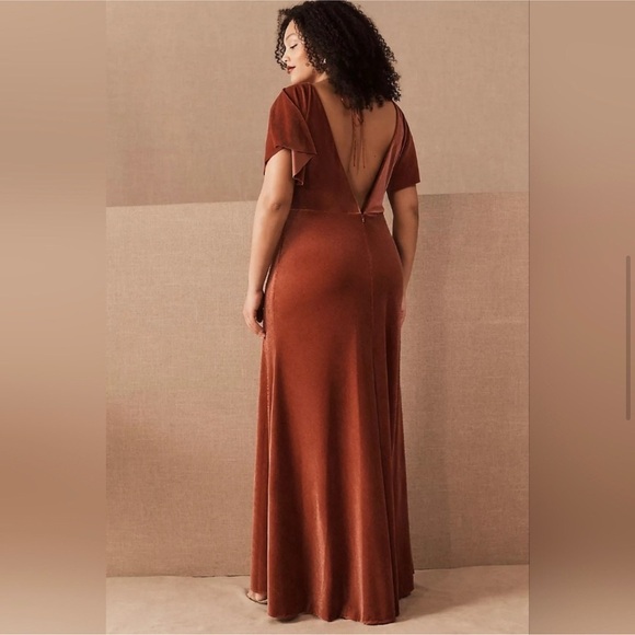 Jenny Yoo Ellis Flutter-Sleeve Open-Back Stretch Velvet Gown size 18 - Picture 2 of 13